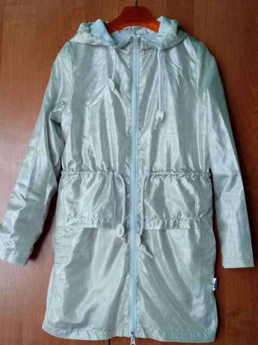 куртка на  девочек подростков