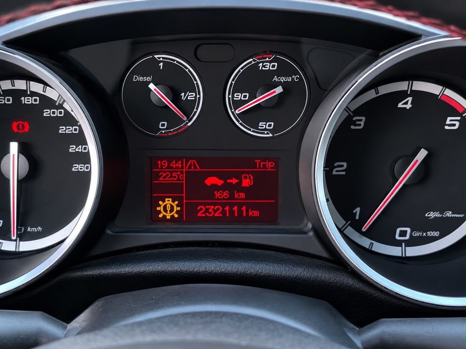 Alfa romeo giulietta 2012 cu trapa