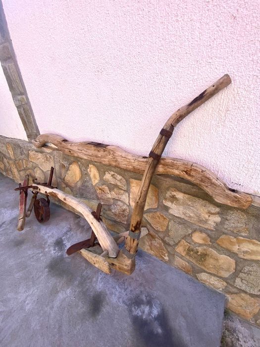 Автентично ,дървено Рало.Хомот, Хлопка.