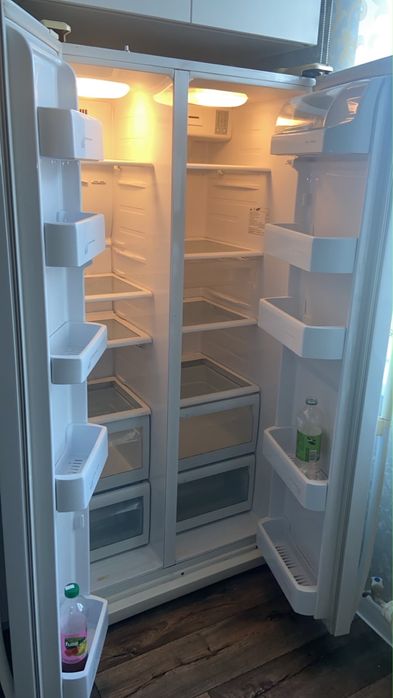 Продам холодильник