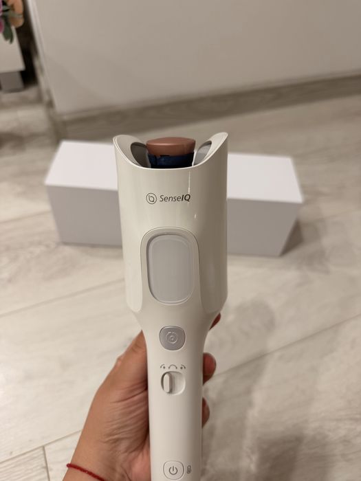 Маша Philips WavePro Styler 9000