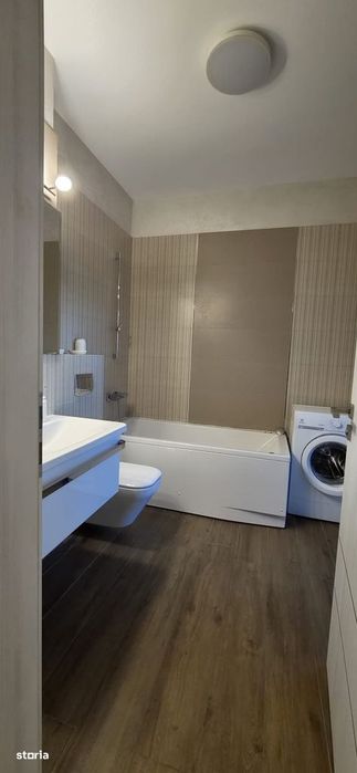 Inchiriez apartament 3 cam, ultracentral, Pitesti, bloc nou, cu garaj