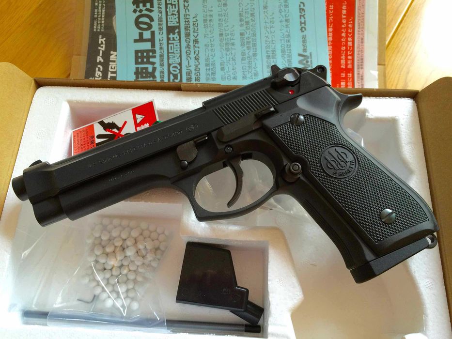 Pistol AIRSOFT Beretta/Taurus Propulsie CO2 # 4,4 j #