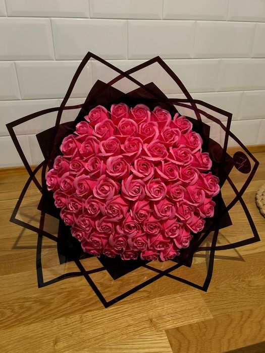 Buchet trandafiri sapun cu model/ initiala/ biletel personalizat