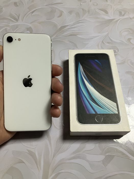 Продам айфон 128 гб SE 2020