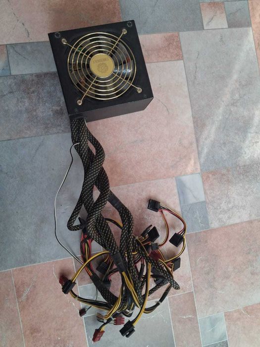 Блок питания Enermax 600ватт