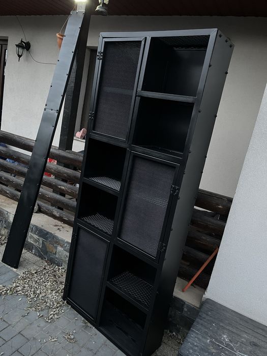 Raft stil industrial cu usi plasa - orice dimensiune dorita