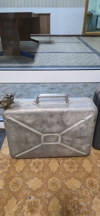 Канистра металлическая