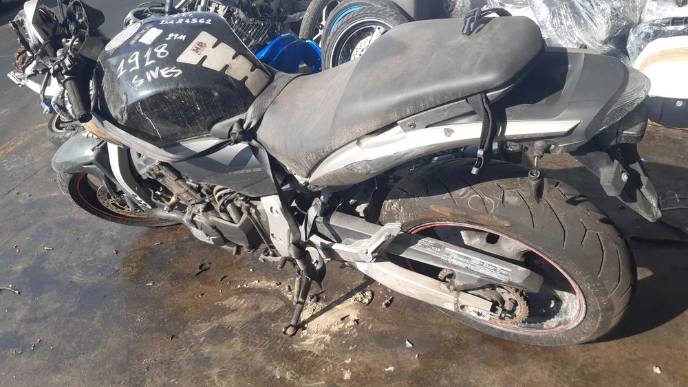 Мотоциклет Хонда (Honda Hornet-ABS)2006-12г на части