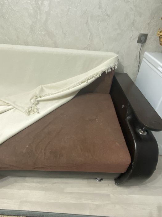 Продам диван за символическую цену