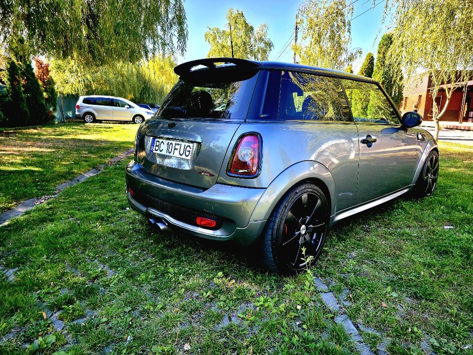 Mini Cooper  John Cooper Works 250cai îngrijită ca la carte pentru pasionati