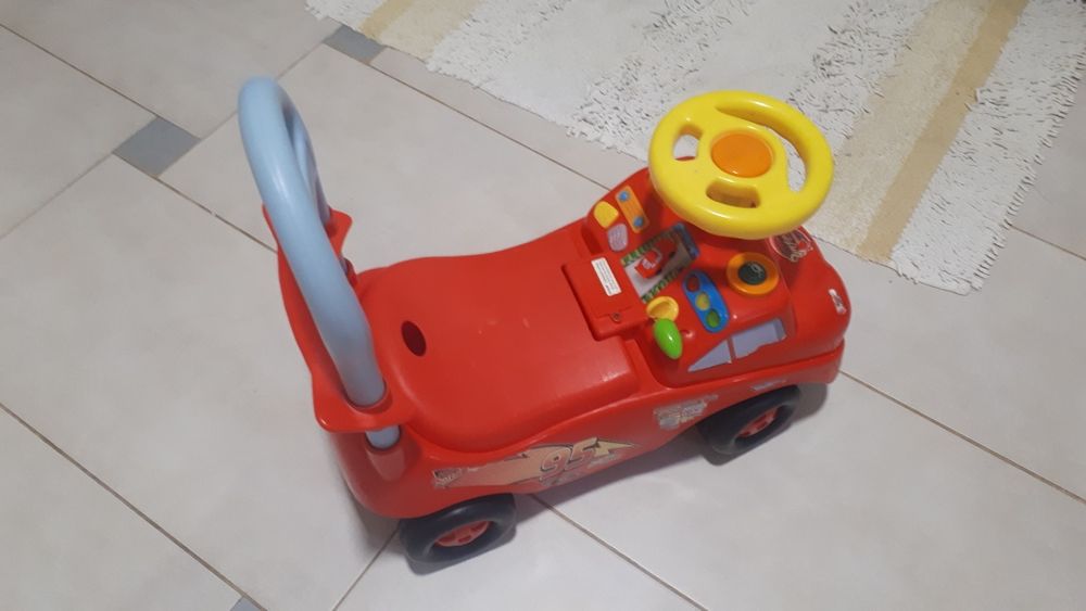 De vânzare babytaxiu de curse Fulger McQueen cu sunete și lumini