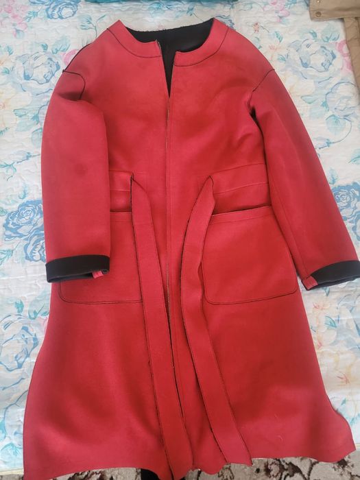 Продам куртки ветровки