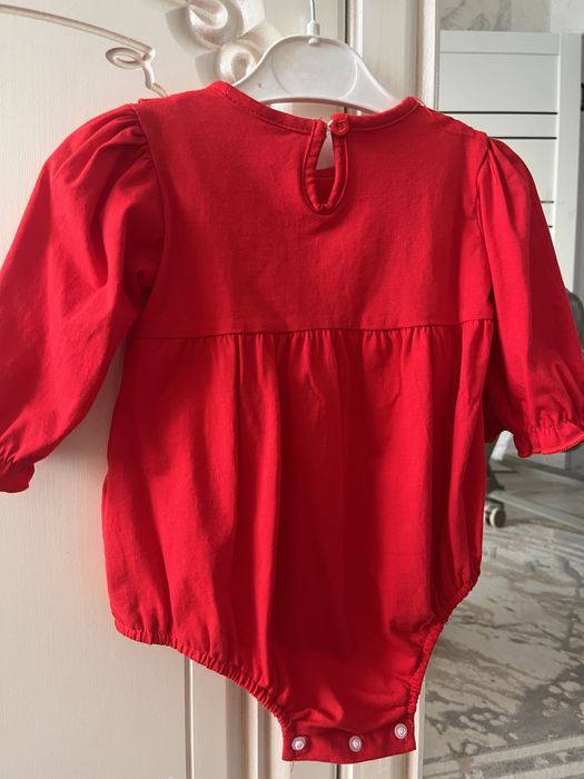 Продам десткое красивое платье боди