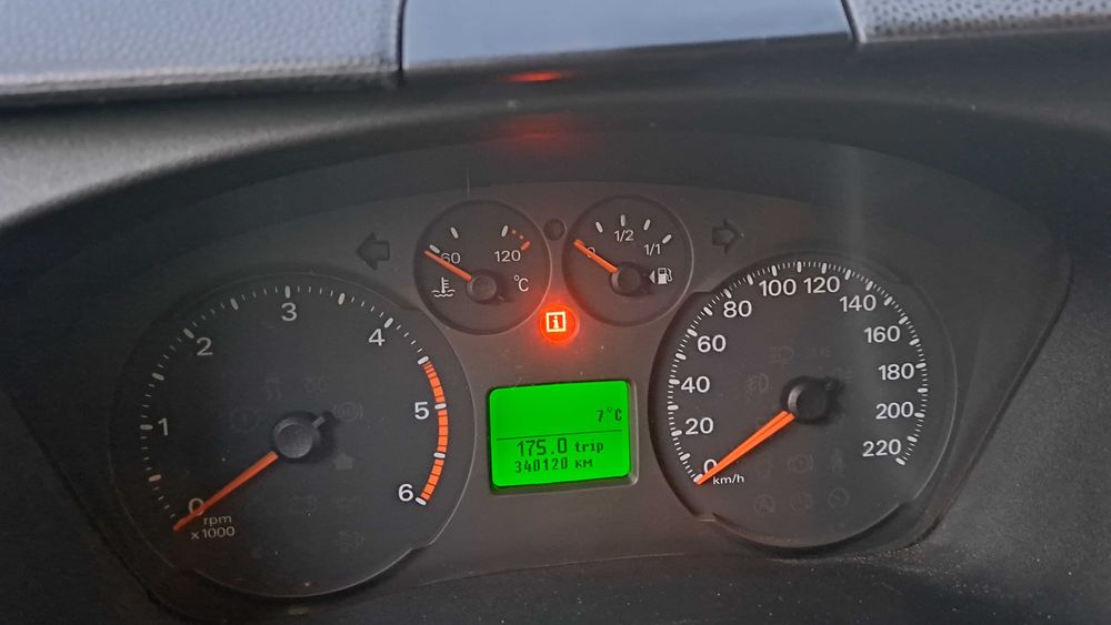 Autoutilitara N1 Ford Transit 6 locuri