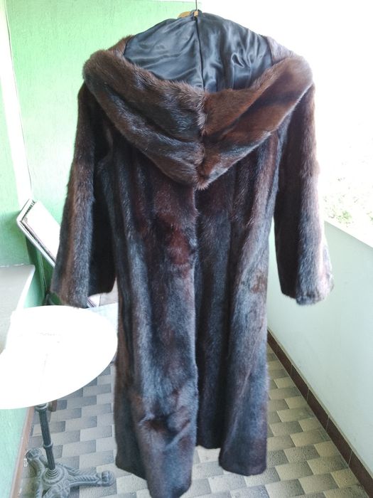 Дълго палто от кожа на норка (визон)