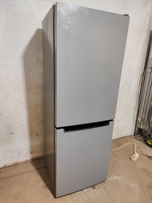 Холодильник рабочий