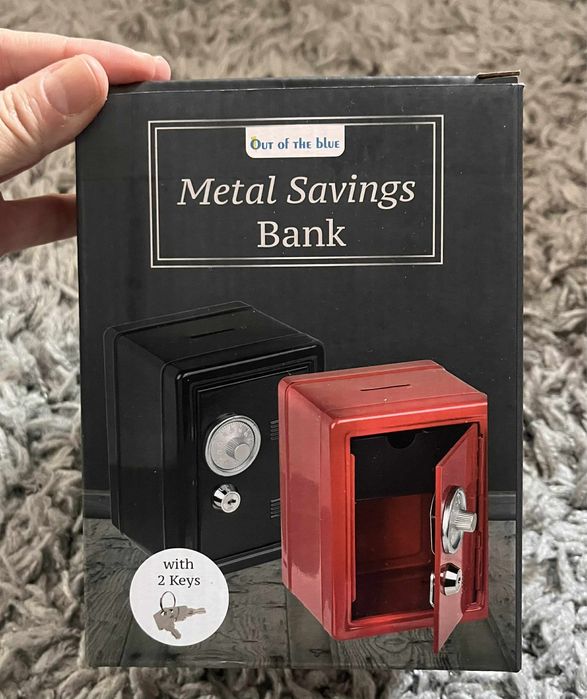 Метална касичка сейф