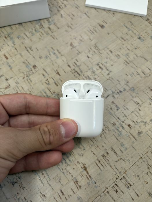Apple airpods 2nd gen