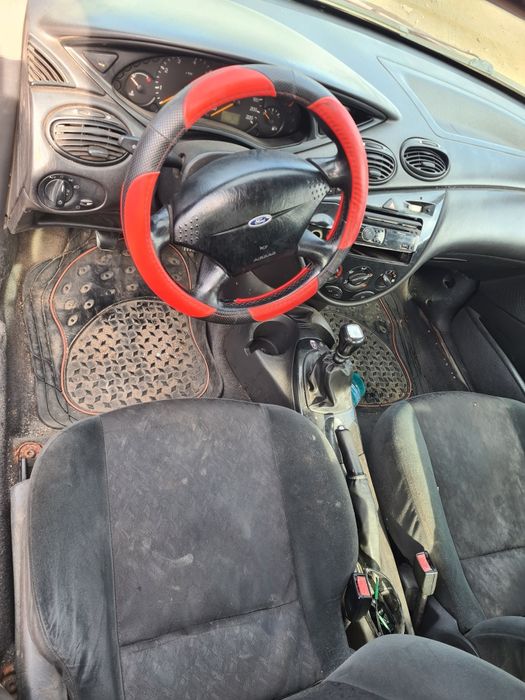 Форд Фокус 1.8 седан Ford Focus 1.8td на части