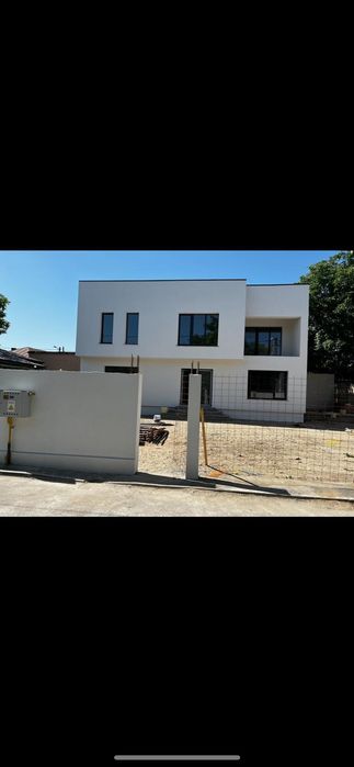 Construcții case la roșu sau cheie