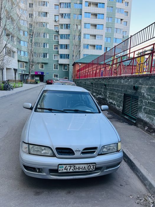 Продам машину Nissan Primera