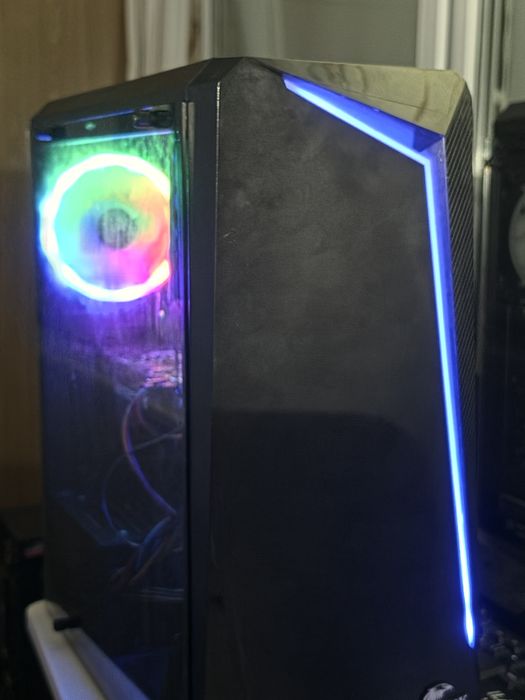 Продам игровой компьютер (xeon(i7),GTX 1650,8gb ram,SSD 240Gb)