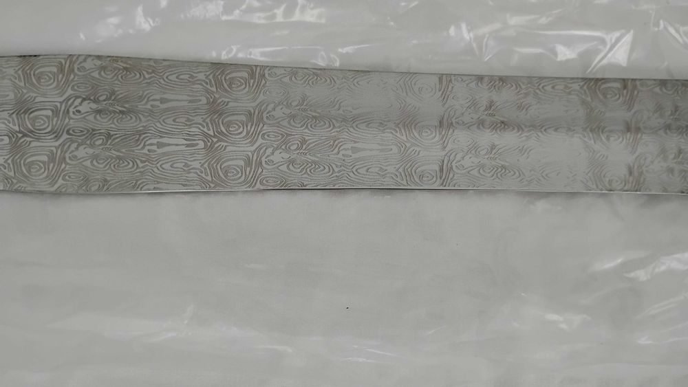 Римски меч Гладиус  Центуриус метален с ножница червен- не е играчка .