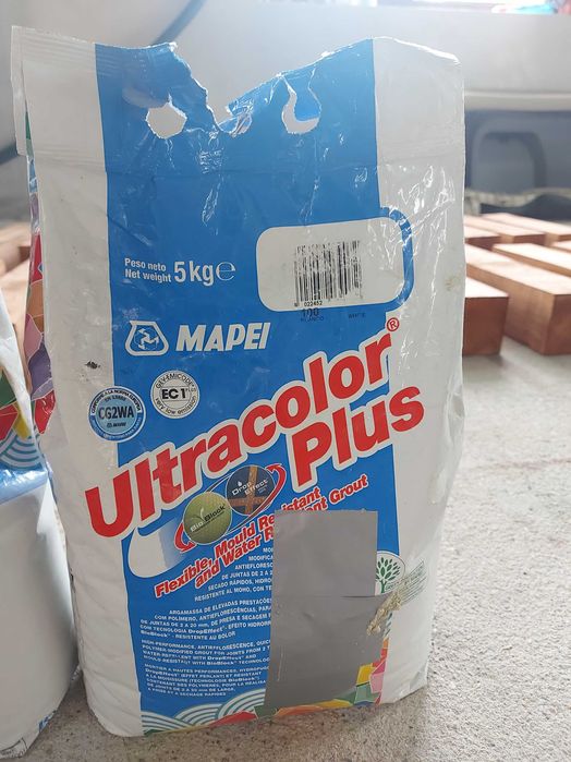 Фуга 5кг Mapei 4 броя - 80лева за всички