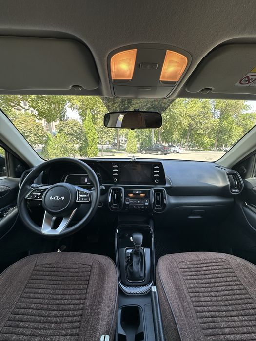 Kia Sonet срочни сотилади