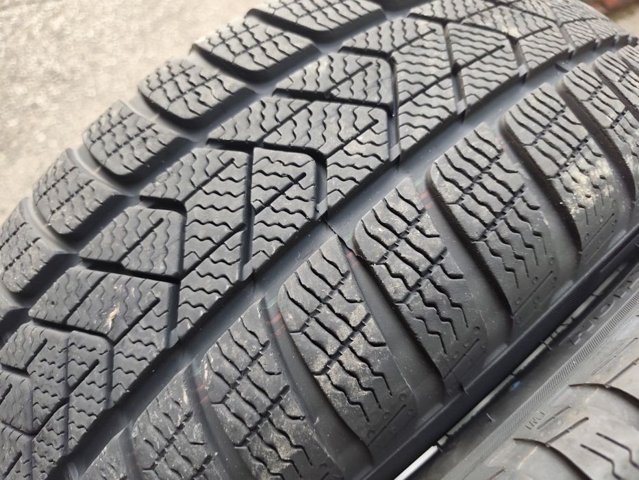 205/50/17" 4бр Pirelli Sotozero 3,dot1925,7mm