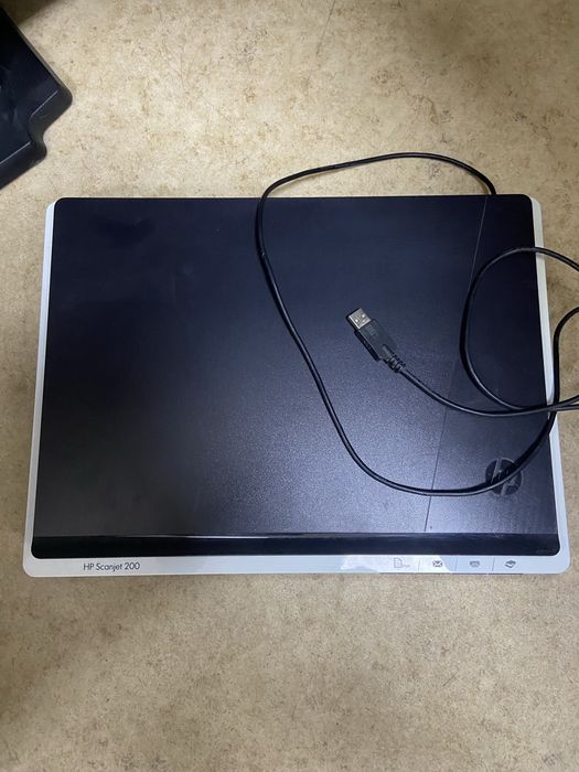Монитор HP W2072a