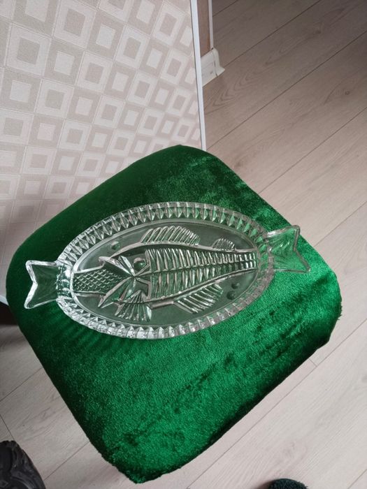 Стелынные хрустальные пасуды