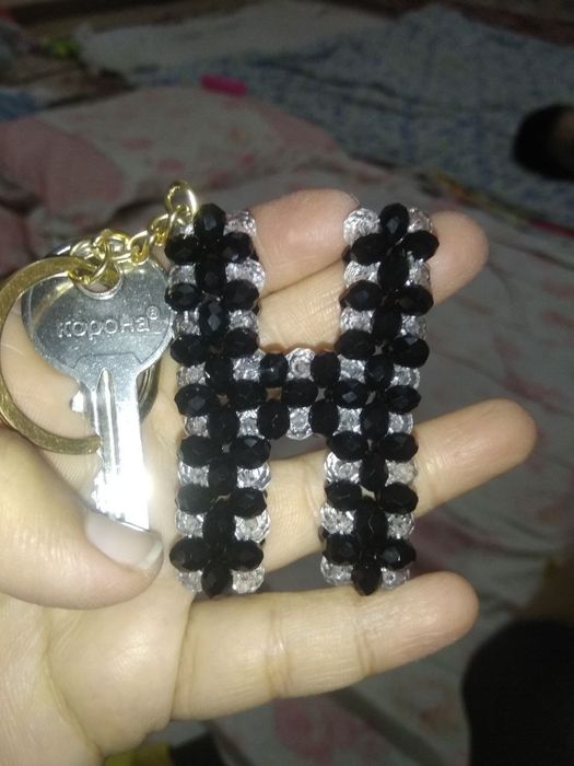 Brillok xrustaldan yasalgan