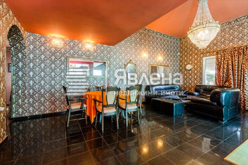 Продава се Къща в Банкя - 700 кв.м за 850 €/кв.м - Снимка #3