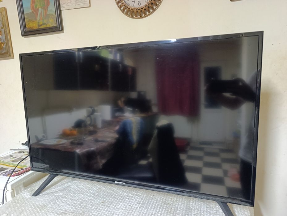 Smart TV Vortex 101 CM