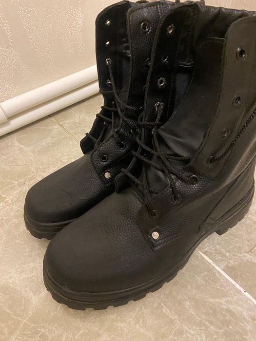 Военная  обувь .