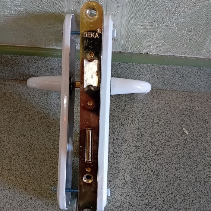 Дръжки  за интериорни врати