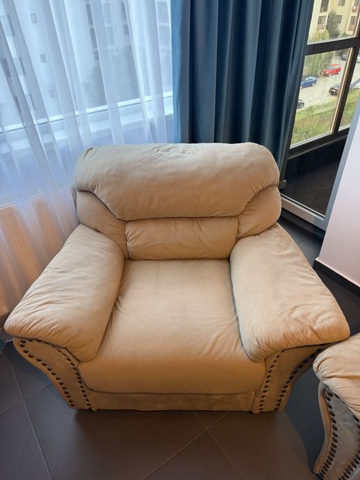 Set canapea 3 locuri + 2 fotolii, foarte confortabile, stare bună