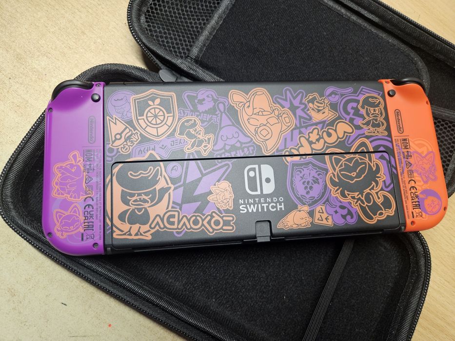 Switch oled Pokémon Scarlett