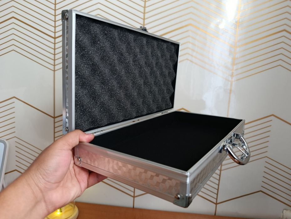 Кейс алюминиевый чемодан