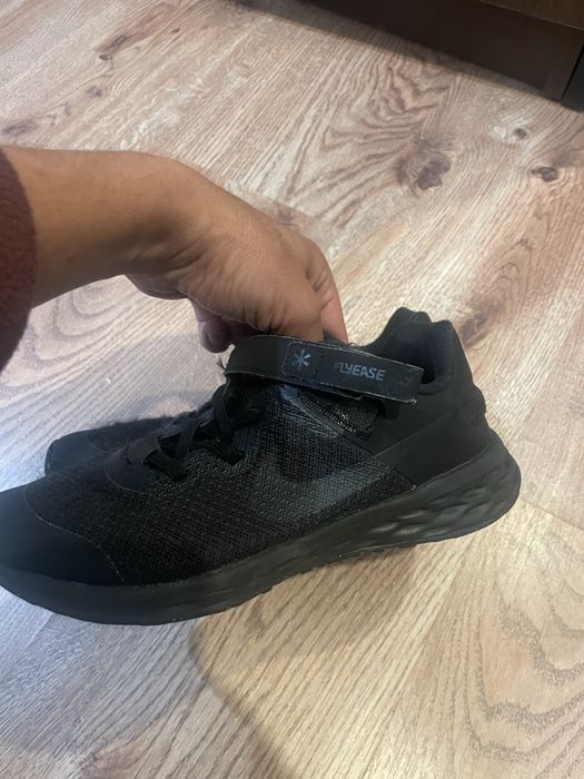 Детски маратонки Nike FlyEase