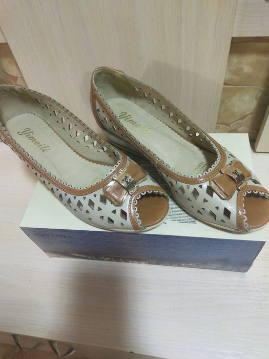 Туфли женские продам