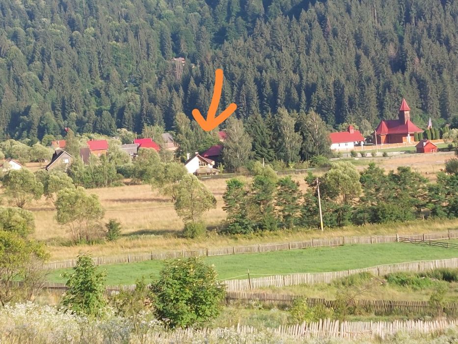 Casă cu etaj , de cărămidă, pe teren de  1680 M2, intabulat și  cu cadastru,la Neagra, jud. Mureș
