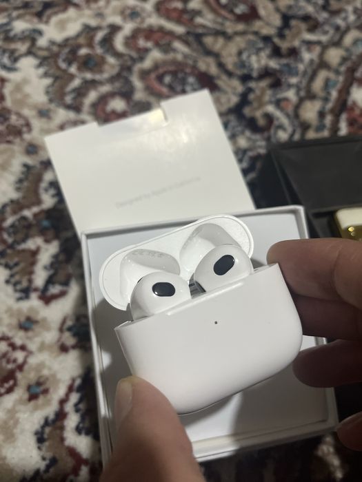 Airpods + Vertu limid edishn