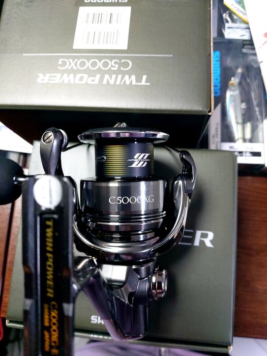 Макара Shimano Twin Power  FE 4000 XG - 2024/FE C5000XG /SW 6000 XG C