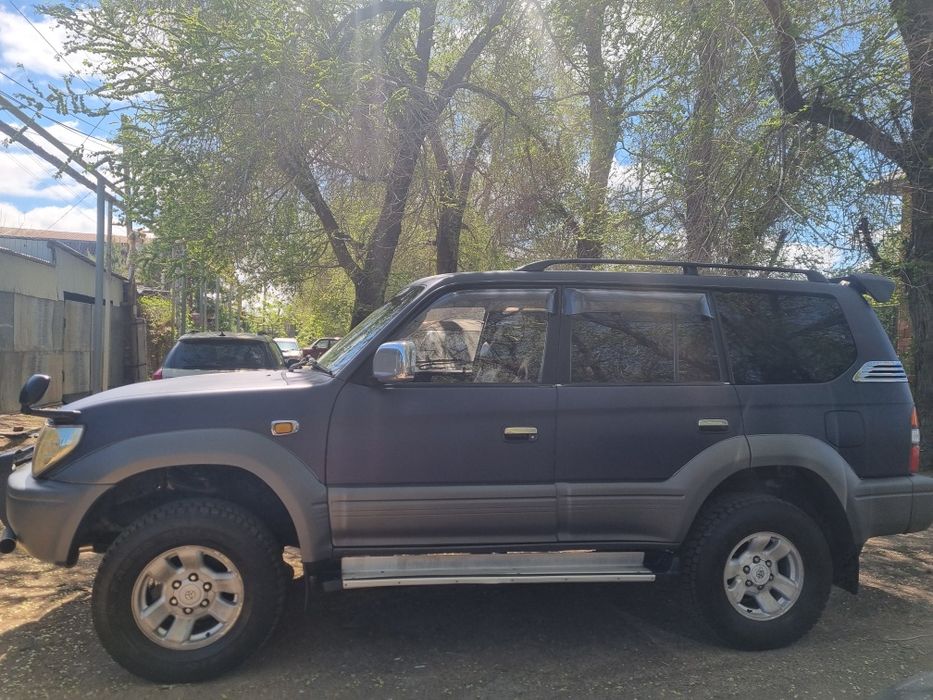 Продам машину Toyota