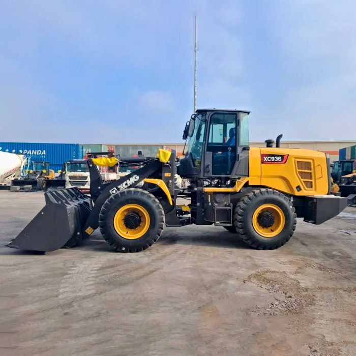 Фронтальный погрузчик XCMG XC936 (ковш - 1,8м³ / 3,3 тонны)