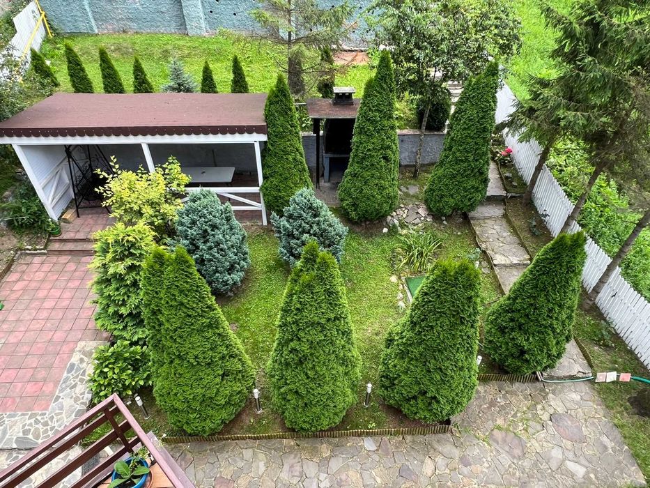 Pensiune restaurant 12 camere 4 margarete Predeal P+2E+M * PROPRIETAR