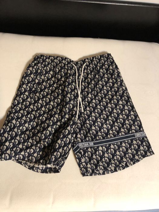 Pantaloni scurti Dior , calitate premium , pe stoc , noi , L